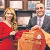 "Ülkeni devletini halkını seveceksin arkadaş!"