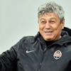 Ve Lucescu imzayı attı Ve Lucescu imzayı attı