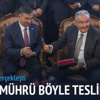 Deniz Baykal, görevi İsmet Yılmaz'a devretti