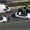 Mersin'de pes dedirten görüntüler: Trafikte tartıştığı 3 kadını sopayla dövdü