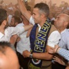 "İstanbul'da Van Persie çılgınlığı" "İstanbul'da Van Persie çılgınlığı"