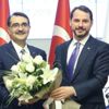 Hazine ve Maliye Bakanı Berat Albayrak'tan önemli mesaj: Milli enerji ve maden politikaları bugün yeni rekorlara imza atıyor Hazine ve Maliye Bakanı Berat Albayrak'tan önemli mesaj: Milli enerji ve maden politikaları bugün yeni rekorlara imza atıyor