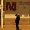 Görenler ne yaptığını anlamaya çalışıyor Görenler ne yaptığını anlamaya çalışıyor
