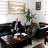 Başkan Pekmezci Garnizon Komutanı Diker i ziyaret ... Başkan Pekmezci Garnizon Komutanı Diker i ziyaret ...