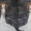 Irina Shayk şeffaf gelinlikle podyumda Irina Shayk şeffaf gelinlikle podyumda