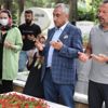 Ustaya büyük saygısızlık! Ali Sunal'dan fotoğraf çektirmek isteyenlere sert tepki