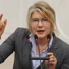 Emine Ülker Tarhan hastaneye kaldırıldı Emine Ülker Tarhan hastaneye kaldırıldı