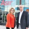 Kaset kumpasının başı tabutla kaçan Bayındır Kaset kumpasının başı tabutla kaçan Bayındır
