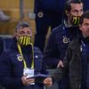 Emre Belözoğlu, Kasımpaşa personeliyle yaşanan gerilimde, "Karşında futbolcu yok, bana saygı duyacaksın" sözleriyle çıkıştı