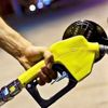 Benzine 13 kuruş zam yapıldı