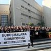 Bursa Barosu üyeleri, avukatlara yönelik saldırıları protesto etti