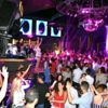 Marmaris te gündüz plajları, gece Barlar Sokağı nı ... Marmaris te gündüz plajları, gece Barlar Sokağı nı ...