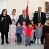 Minik öğrencilerden anlamlı hediye