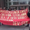 AKP kongresinde pankart açan gençlere tahliye AKP kongresinde pankart açan gençlere tahliye