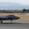 İngiltere Hava Kuvvetleri'ne ait F-35 savaş uçakları Güney Kıbrıs Rum Kesimi'ne indi