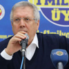 Aziz Yıldırım Emre'ye acımadı! Aziz Yıldırım Emre'ye acımadı!
