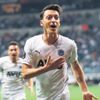 Bild gazetesi, Eintracht Frankfurt ağlarını sarsan Mesut Özil'i manşete taşıdı