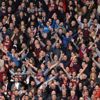 Burnley taraftarı Yunanistan’da bıçaklandı Burnley taraftarı Yunanistan’da bıçaklandı