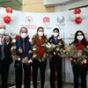 Golbol Kadın Milli Takımı çiçeklerle karşılandı