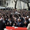 Şehit Savcı Mehmet Selim Kiraz son yolculuğuna uğurlandı Şehit Savcı Mehmet Selim Kiraz son yolculuğuna uğurlandı