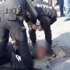 ATM gaspçısı, polise saldırdı