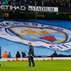 Manchester City logosunu değiştirdi