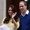 Prenses Charlotte Kraliçe Elizabeth'le tanıştı Prenses Charlotte Kraliçe Elizabeth'le tanıştı