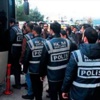 Paralel destekçisi 7 polis açığa alındı Paralel destekçisi 7 polis açığa alındı
