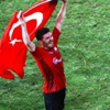 Türk bayrağıyla zafer Türk bayrağıyla zafer