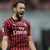 Juventus Hakan Çalhanoğlu için açık çek sundu