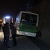 Yolcu midibüsü su kanalına düştü!