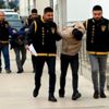10 evden 100 bin liralık hırsızlık yapan 2 kişi tutuklandı 10 evden 100 bin liralık hırsızlık yapan 2 kişi tutuklandı
