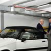 Bahçeli, klasik otomobilini hediye etti Bahçeli, klasik otomobilini hediye etti