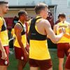 Galatasaray'da Mariano takıma veda etti Galatasaray'da Mariano takıma veda etti