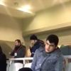 Polis memurundan örnek davranış! Görme engelli taraftara maçı anlattı Polis memurundan örnek davranış! Görme engelli taraftara maçı anlattı