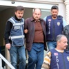 İki Çocuğu İle Eşini Keserek Öldüren Katil Zanlısı Önce Köfte Ekmek Yedi Sonra Hakim Karşısına Çıktı