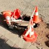 Erdek te Telekom a ait altyapı bacası çöktü Erdek te Telekom a ait altyapı bacası çöktü