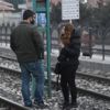 Cezaevindeki sevgilisini göremeyince tramvay hattına giren genç kız, ortalığı birbirine kattı Cezaevindeki sevgilisini göremeyince tramvay hattına giren genç kız, ortalığı birbirine kattı