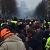 Paris'te sarı yeleklilere müdahale Paris'te sarı yeleklilere müdahale