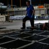 Zeytin atıklarından mangal kömürü üretti