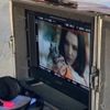 Hande Erçel dizi setine döndü Hande Erçel dizi setine döndü