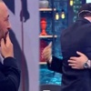 Cem Yılmaz a Yayında Şaka! 32 Yıl Sonra Abisine Kavuştu Cem Yılmaz a Yayında Şaka! 32 Yıl Sonra Abisine Kavuştu