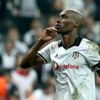 Beşiktaş, Atiba Hutchinson ile yollarını ayırıyor Beşiktaş, Atiba Hutchinson ile yollarını ayırıyor