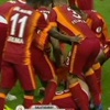 Sneijder'i dövdüler Sneijder'i dövdüler