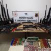 Mersin'de takibe alınan araçtan 'cephanelik' çıktı Mersin'de takibe alınan araçtan 'cephanelik' çıktı