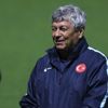 Mircea Lucescu: Oyuncular çevrelerindeki insanlara saygı göstermeleri gerektiğini bilmeliler