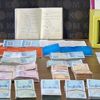 Tefeci operasyonunda 13,7 milyon liralık çek ve senet ile 208 bin lira ele geçirildi Tefeci operasyonunda 13,7 milyon liralık çek ve senet ile 208 bin lira ele geçirildi