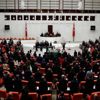 Meclis’te Metin Akpınar gerginliği! ‘Cunta bile Akpınar’a dokunmadı’ Meclis’te Metin Akpınar gerginliği! ‘Cunta bile Akpınar’a dokunmadı’