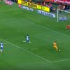 Ekvadorlu futbolcu Valencia, ilk maçında 3 gol attı Ekvadorlu futbolcu Valencia, ilk maçında 3 gol attı