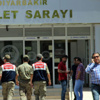 Diyarbakır Adliyesi'nden 3 tutuklu firar etti Diyarbakır Adliyesi'nden 3 tutuklu firar etti